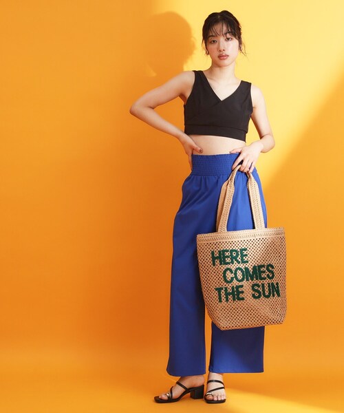 THE SHOP TK (ザ ショップ ティーケー )の「【mizugiwa/ラッシュガード】パット入りリボンビスチェ/セットアップ可/接触冷感/UVケア/洗える(タンクトップ・レディース・ブラック/カーキ・12/13)」の6枚目の写真
