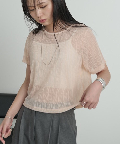 Aunt Marie's（アントマリーズ）の「ニュアンスウェーブシアーハーフスリーブトップス（Tシャツ/カットソー・レディース・ブラック/ライトブルー/ライトイエロー/ホワイト/ピンク・FREE）」の5枚目の写真