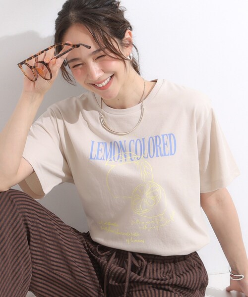 SHOO・LA・RUE(シューラルー)の「【S-LL/ひんやり/UV】選べる6柄でそれぞれ欲しくなる プリントTシャツ(Tシャツ/カットソー・レディース・ホワイト/チャコールグレー/ライトブルー/ベージュ/ネイビー/キャメル/イエロー系その他/ホワイト系1/ホワイト系2/ブラウン系/グリーン系/レッド系・01/02/03/04)」の6枚目の写真