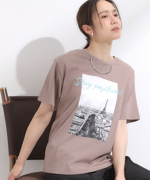 SHOO・LA・RUE(シューラルー)の「【S-LL/ひんやり/UV】選べる6柄でそれぞれ欲しくなる プリントTシャツ(Tシャツ/カットソー・レディース・ホワイト/チャコールグレー/ライトブルー/ベージュ/ネイビー/キャメル/イエロー系その他/ホワイト系1/ホワイト系2/ブラウン系/グリーン系/レッド系・01/02/03/04)」の10枚目の写真