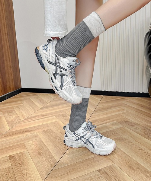 SANSeLF（サンセルフ）の「【SANSeLF】 バイカラーリブソックス メロウフリル シンプルロング丈 ストリートカジュアル saa25a011（ソックス/靴下・レディース・グリーン/ブラウン/グレー/パープル/オートミール・FREE）」の11枚目の写真