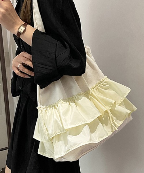 Doux Belle（ドゥーベル）の「フリルデザインショルダーバッグ（ショルダーバッグ・レディース・オフホワイト/ブラック/ピンク/グリーン・FREE）」の11枚目の写真