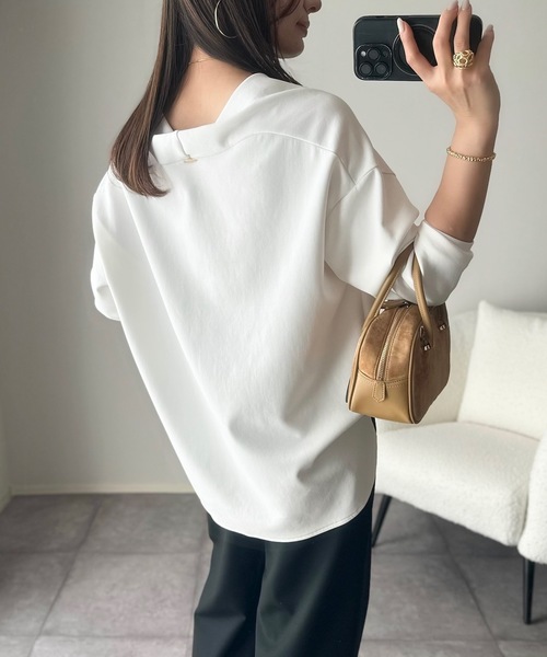 Emma Taylor(エマテイラー)の「ライトダンボール抜き衿プルオーバー(Tシャツ/カットソー・レディース・ネイビー/ホワイト/ブラウン/グレイッシュベージュ/ブラック・FREE)」の7枚目の写真