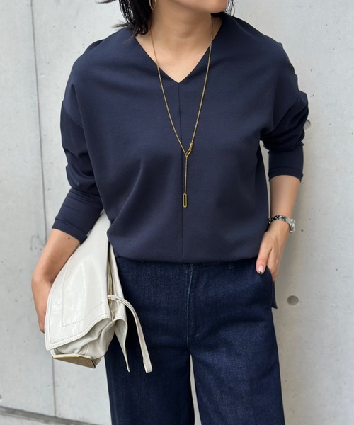 ライトダンボール抜き衿プルオーバー Emma Taylor│STYLEDOOR