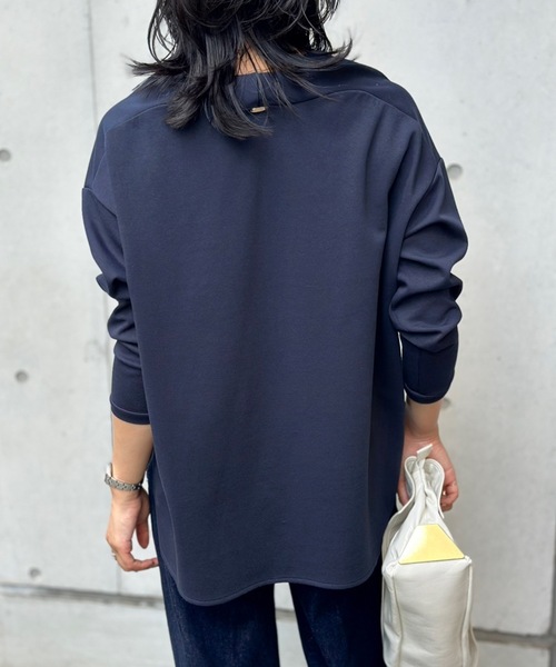 ライトダンボール抜き衿プルオーバー Emma Taylor│STYLEDOOR スタイルドア