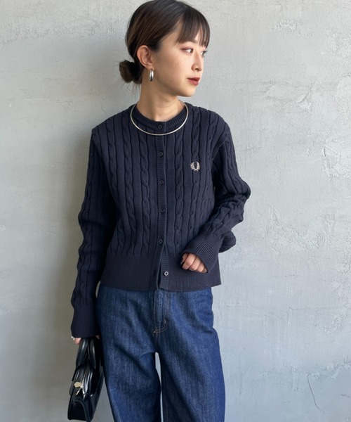 FRED PERRY（フレッドペリー）の「[FRED PERRY/フレッドペリー] 別注 ケーブルニット カーディガン（カーディガン/ボレロ・レディース・ワイン/ライトグレー/ネイビー・8/10）」の20枚目の写真