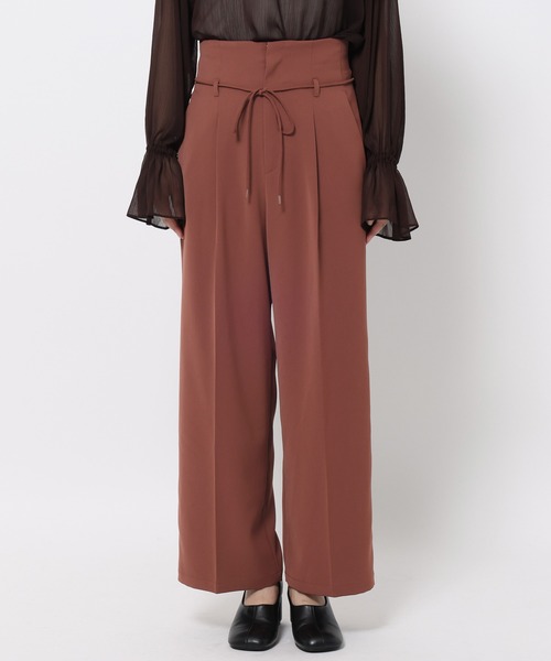 mysty woman(ミスティウーマン)の「リボンベルトタックパンツ2 583286(その他パンツ・レディース・ブラック/ブラウン系その他/ホワイト系その他・FREE)」の18枚目の写真