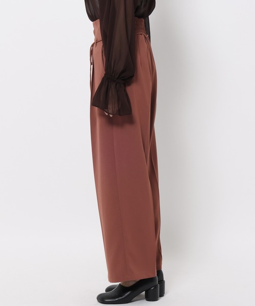 mysty woman(ミスティウーマン)の「リボンベルトタックパンツ2 583286(その他パンツ・レディース・ブラック/ブラウン系その他/ホワイト系その他・FREE)」の19枚目の写真