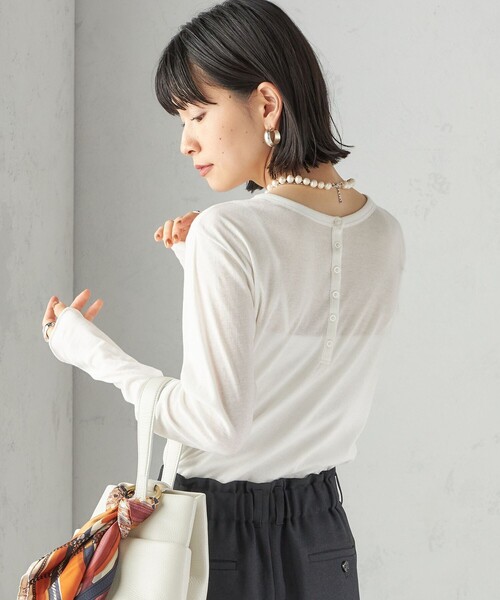 MILLER（ミラー）の「【SHIPS別注】miller: シアー ヘンリー ネック ロング スリーブ TEE（Tシャツ/カットソー・レディース・ブラウン/ホワイト/ダークグレー/ライトブルー/ネイビー/イエロー/ライトグリーン・ONE SIZE）」の13枚目の写真