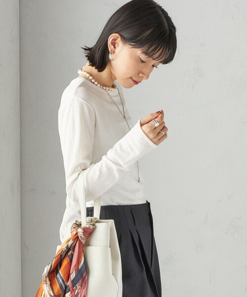 MILLER（ミラー）の「【SHIPS別注】miller: シアー ヘンリー ネック ロング スリーブ TEE（Tシャツ/カットソー・レディース・ブラウン/ホワイト/ダークグレー/ライトブルー/ネイビー/イエロー/ライトグリーン・ONE SIZE）」の14枚目の写真