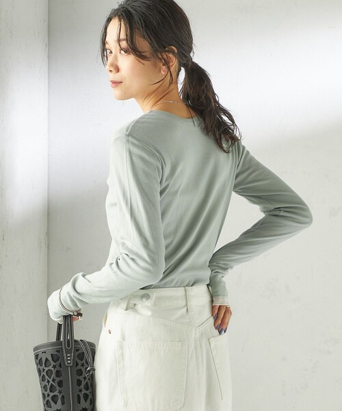 MILLER（ミラー）の「【SHIPS別注】miller: シアー ヘンリー ネック ロング スリーブ TEE（Tシャツ/カットソー・レディース・ブラウン/ホワイト/ダークグレー/ライトブルー/ネイビー/イエロー/ライトグリーン・ONE SIZE）」の21枚目の写真