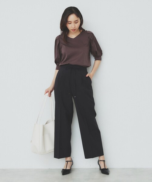 index（インデックス）の「ストレッチ2タックワイドパンツ【洗濯機洗い可/接触冷感/吸水速乾】（その他パンツ・レディース・チャコールグレー/ライトベージュ/ブラック・40/36/42/38）」の15枚目の写真