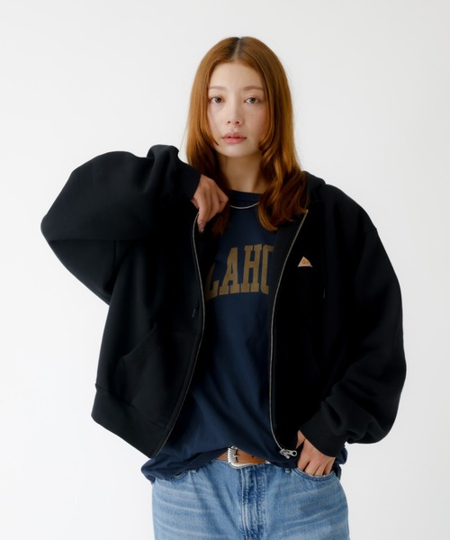 KELTY(ケルティ)の「【KELTY/ケルティ】ミニロゴクロップドジップパーカー / フーディ(パーカー・レディース・グレー/ブラック・フリー)」の14枚目の写真