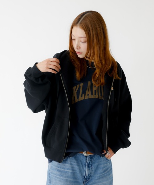 KELTY(ケルティ)の「【KELTY/ケルティ】ミニロゴクロップドジップパーカー / フーディ(パーカー・レディース・グレー/ブラック・フリー)」の15枚目の写真