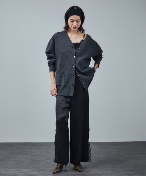 SALON adam et rope'（サロン アダム エ ロペ）の「リバーレースサロペット / ロンパース（サロペット/オーバーオール・レディース・ブラウン/ブラック・FREE）」の2枚目の写真