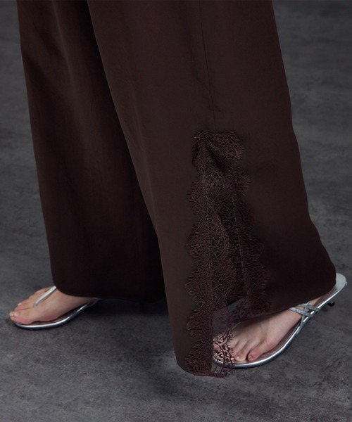 SALON adam et rope'（サロン アダム エ ロペ）の「リバーレースサロペット / ロンパース（サロペット/オーバーオール・レディース・ブラウン/ブラック・FREE）」の14枚目の写真