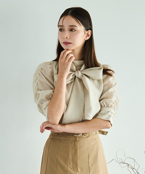 31 Sons de mode（トランテアン　ソン　ドゥ　モード）の「2025秋冬新作 シャーリングシアーボウタイブラウス（シャツ/ブラウス・レディース・ラベンダー/グリーン/オフホワイト・ﾌﾘ-）」の14枚目の写真