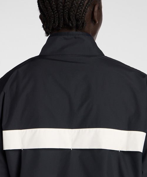 セール】Sport Essentials ランジャケット（ナイロンジャケット）｜New