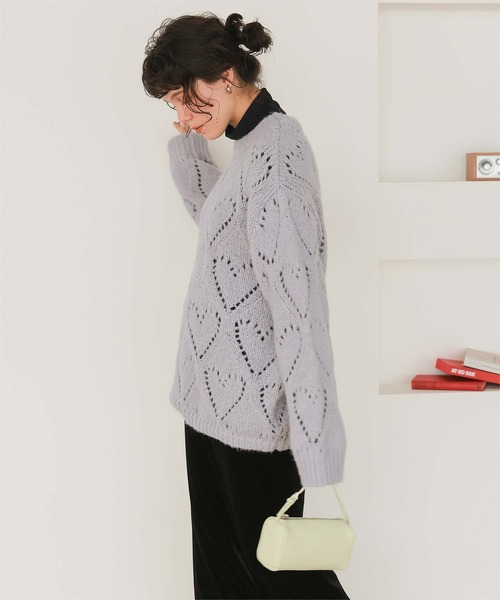 titivate(ティティベイト)の「ハート透かし柄モヘアタッチニット(ニット/セーター・レディース・チャコール/レッド/グレー/アイボリー・M)」の6枚目の写真