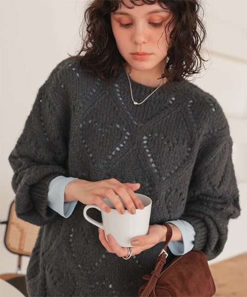 titivate(ティティベイト)の「ハート透かし柄モヘアタッチニット(ニット/セーター・レディース・チャコール/レッド/グレー/アイボリー・M)」の7枚目の写真