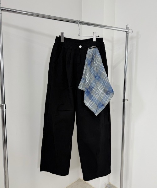 Never mind the XU / Chikashitsu+（ネバーマインド ザ エックスユー / チカシツプラス）の「【Nerd out XU】waist scarf denim wide pants / 【ナードアウトエックスユー】ウエストスカーフワイドデニムパンツ（デニムパンツ・メンズ・ブラック・M）」の11枚目の写真