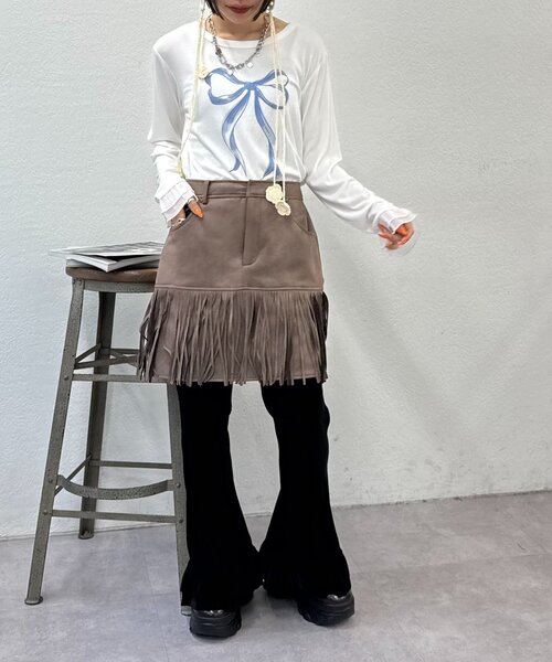 w closet（ダブルクローゼット）の「【25AW】袖フリルリボンロングTシャツ（Tシャツ/カットソー・レディース・オフホワイト/グレー/チャコールグレー/イエロー/パープル・FREE）」の12枚目の写真