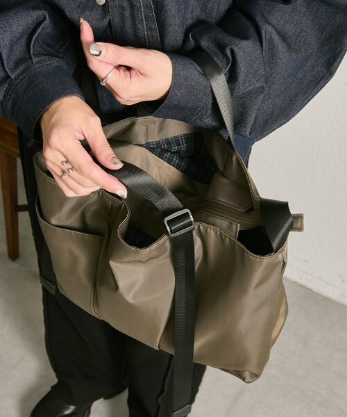 ear PAPILLONNER（イアパピヨネ）の「《ouchi企画》アジャスタートート