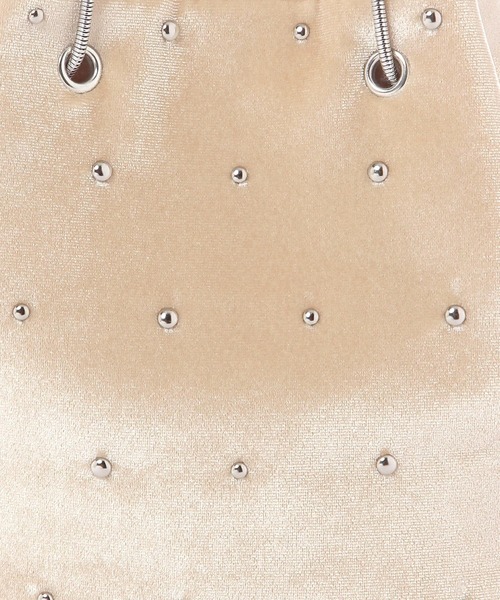 LAKOLE（ラコレ）の「ベロアスタッズ巾着バッグ / 587760（ショルダーバッグ・レディース・アイボリー/ブラック/ライトブルー・FREE）」の21枚目の写真