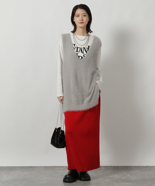 LAKOLE（ラコレ）の「ベロアスタッズ巾着バッグ / 587760（ショルダーバッグ・レディース・アイボリー/ブラック/ライトブルー・FREE）」の6枚目の写真