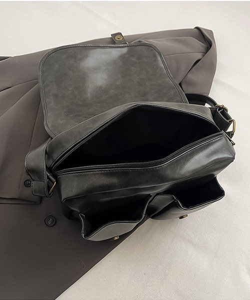 blackdia ocean(ブラックダイヤオーシャン)の「blackdia ocean レトロ フラップショルダーバッグ(ショルダーバッグ・レディース・ブラウン/ブラック/ダークブラウン・FREE)」の4枚目の写真
