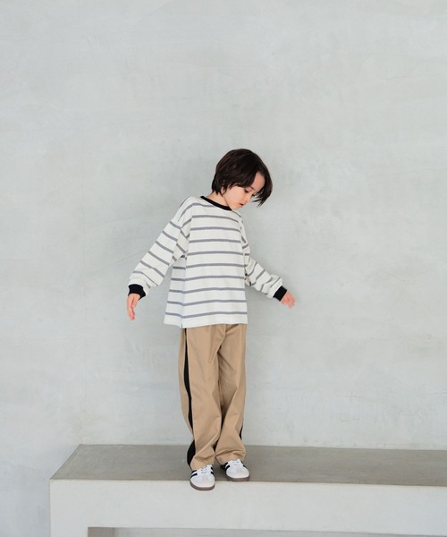 BAYFLOW（ベイフロー）の「[トレンドのワイドシルエット♪]SNOWボーダーTシャツ(KIDS)（Tシャツ/カットソー・キッズ・オフホワイト/ブラウン/チャコール・110cm/150cm/120cm/130cm/140cm）」の11枚目の写真