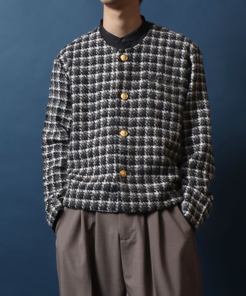 ANPAS(アンパス)の「Tweed Gold Button Plaid Pattern Collarless Short Jacket/ツイード ゴールドボタン ノーカラージャケット フォーマル ショート丈 チェック柄(ノーカラージャケット・メンズ・ホワイト系その他/ブラック系その他/レッド系その他/ブラック系その他2・M/L)」の4枚目の写真