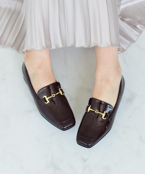 Bridget Birkin(ブリジットバーキン)の「【Bridget Birkin】スクエアトゥビットローファー(551665)(ローファー・レディース・ブラック/ブラウン系その他/ブラック系その他・23/23.5/24/24.5/22.5)」の1枚目の写真