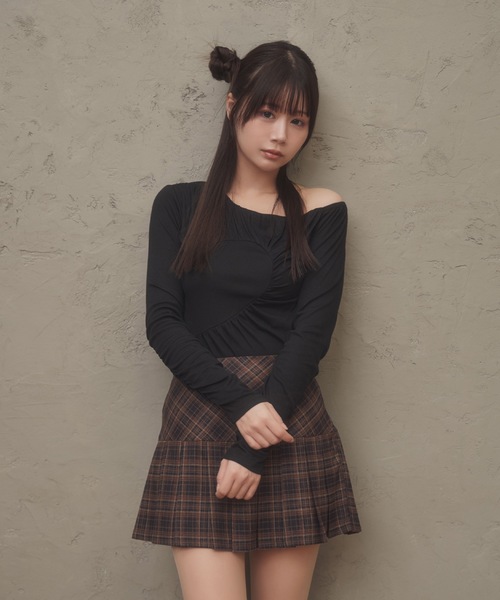 M DOLLY(エムドリー)の「half heart vortice tops/ハーフハートヴォルティチェトップス(Tシャツ/カットソー・レディース・グレー/ブラック・FREE)」の3枚目の写真