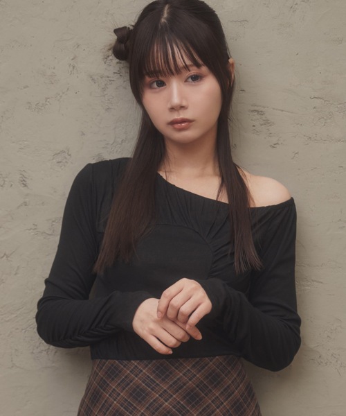 M DOLLY(エムドリー)の「half heart vortice tops/ハーフハートヴォルティチェトップス(Tシャツ/カットソー・レディース・グレー/ブラック・FREE)」の5枚目の写真