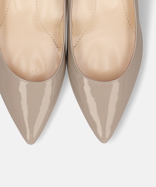 MAMIAN(マミアン)の「iCoN COLORS / ポインテッドトゥ パンプス (5.0cmヒール)(パンプス・レディース・ブラック/グレイッシュベージュ/ブラック系その他/ベージュ系その他/シルバー・23.5cm/24.0cm/24.5cm/23.0cm/22.5cm/25.0cm)」の20枚目の写真