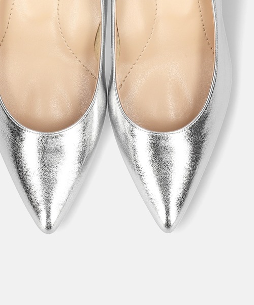 MAMIAN(マミアン)の「iCoN COLORS / ポインテッドトゥ パンプス (5.0cmヒール)(パンプス・レディース・ブラック/グレイッシュベージュ/ブラック系その他/ベージュ系その他/シルバー・23.5cm/24.0cm/24.5cm/23.0cm/22.5cm/25.0cm)」の14枚目の写真