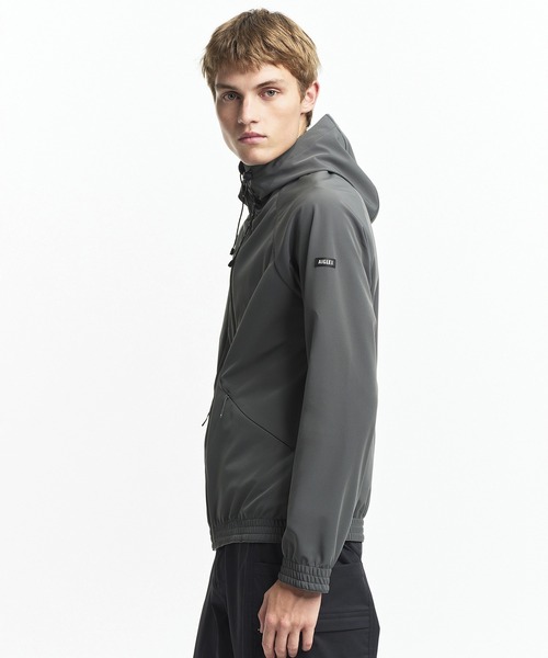 AIGLE(エーグル)の「ソフトシェル フリースジャケット(ブルゾン・メンズ・グレー/ブラック・XL/M/S/L)」の20枚目の写真