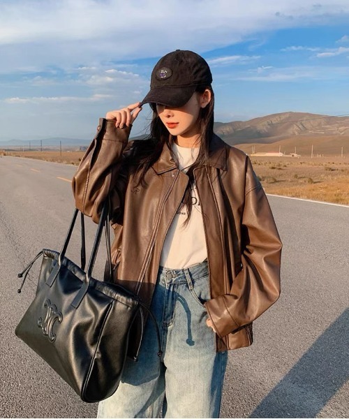 ブラウンレザーオーバーサイズジャケット CELENA BEATS（セレナビーツ）の「ヴィンテージライク オーバーサイズ