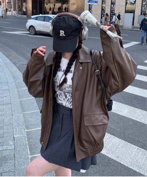 WEGO(ウィゴー)の「WEGO/オーバーサイズフェイクレザージャケット/アウター(ブルゾン・レディース・ブラウン/ブラック・MEDIUM/LARGE)」の19枚目の写真
