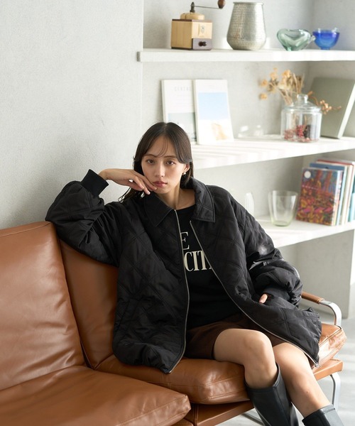 earth music&ecology（アースミュージックアンドエコロジー）の「【WEB限定】ダブルステッチキルティングコート（ブルゾン・レディース・アイボリー/ブラック/ベージュ/ブラウン・FREE）」の9枚目の写真