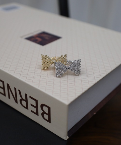 Vini（ヴィニ）の「3D ribbon ビーズ リング　( フリーサイズ )（リング・レディース・シルバー/ゴールド・FREE）」の8枚目の写真