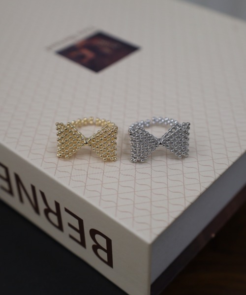 Vini（ヴィニ）の「3D ribbon ビーズ リング　( フリーサイズ )（リング・レディース・シルバー/ゴールド・FREE）」の5枚目の写真
