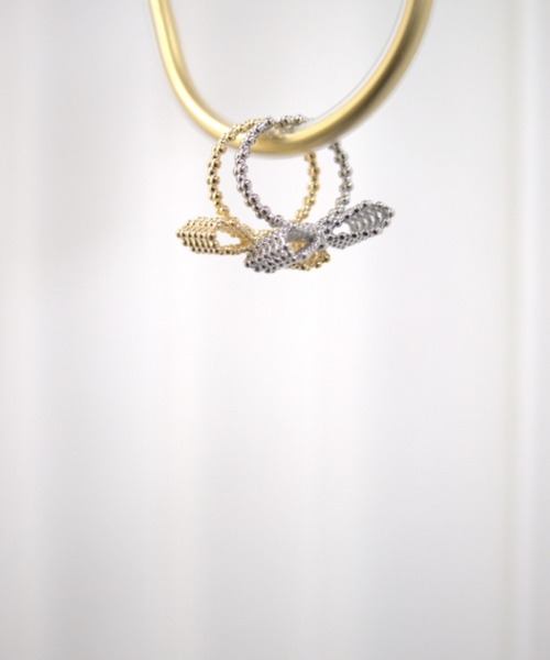 Vini（ヴィニ）の「3D ribbon ビーズ リング　( フリーサイズ )（リング・レディース・シルバー/ゴールド・FREE）」の11枚目の写真