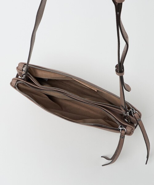 GIANNI CHIARINI(ジャンニ キアリーニ)の「<GIANNI CHIARINI>HARMY ショルダーバッグ(ショルダーバッグ・レディース・ベージュ/ブラック・FREE)」の9枚目の写真
