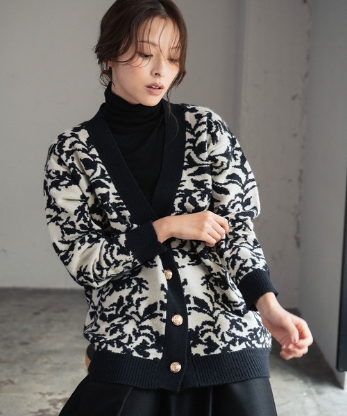 セール】【2025AW】Vネック ジャガード ニット カーディガン リーフ柄