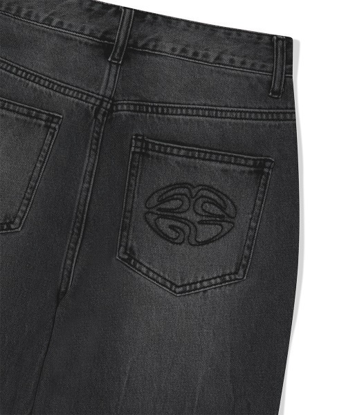 MAHAGRID(マハグリッド)の「『mahagrid/マハグリッド』WASHED DART DENIM PT/ウォッシュドダートデニムパンツ(デニムパンツ・メンズ・ブルー/ブラック・S/M)」の3枚目の写真