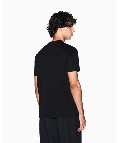 ARMANI EXCHANGE(アルマーニエクスチェンジ)の「【A|X アルマーニ エクスチェンジ】ミニロゴパッチ 半袖クルーネックTシャツ/REGULAR(Tシャツ/カットソー・メンズ・ホワイト/ブラック・LARGE/MEDIUM/SMALL/X-LARGE/X-SMALL/XX-LARGE)」の6枚目の写真