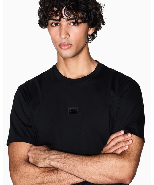 ARMANI EXCHANGE(アルマーニエクスチェンジ)の「【A|X アルマーニ エクスチェンジ】ミニロゴパッチ 半袖クルーネックTシャツ/REGULAR(Tシャツ/カットソー・メンズ・ホワイト/ブラック・LARGE/MEDIUM/SMALL/X-LARGE/X-SMALL/XX-LARGE)」の7枚目の写真