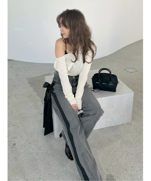 FRAY I.D（フレイアイディー）の「リボンモチーフストレートワイド